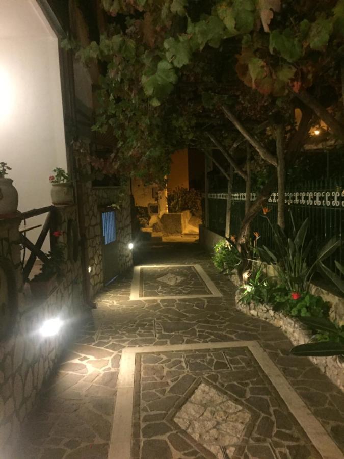 Residenza Antico Borgo Del Pozzo Tramonti Exterior foto